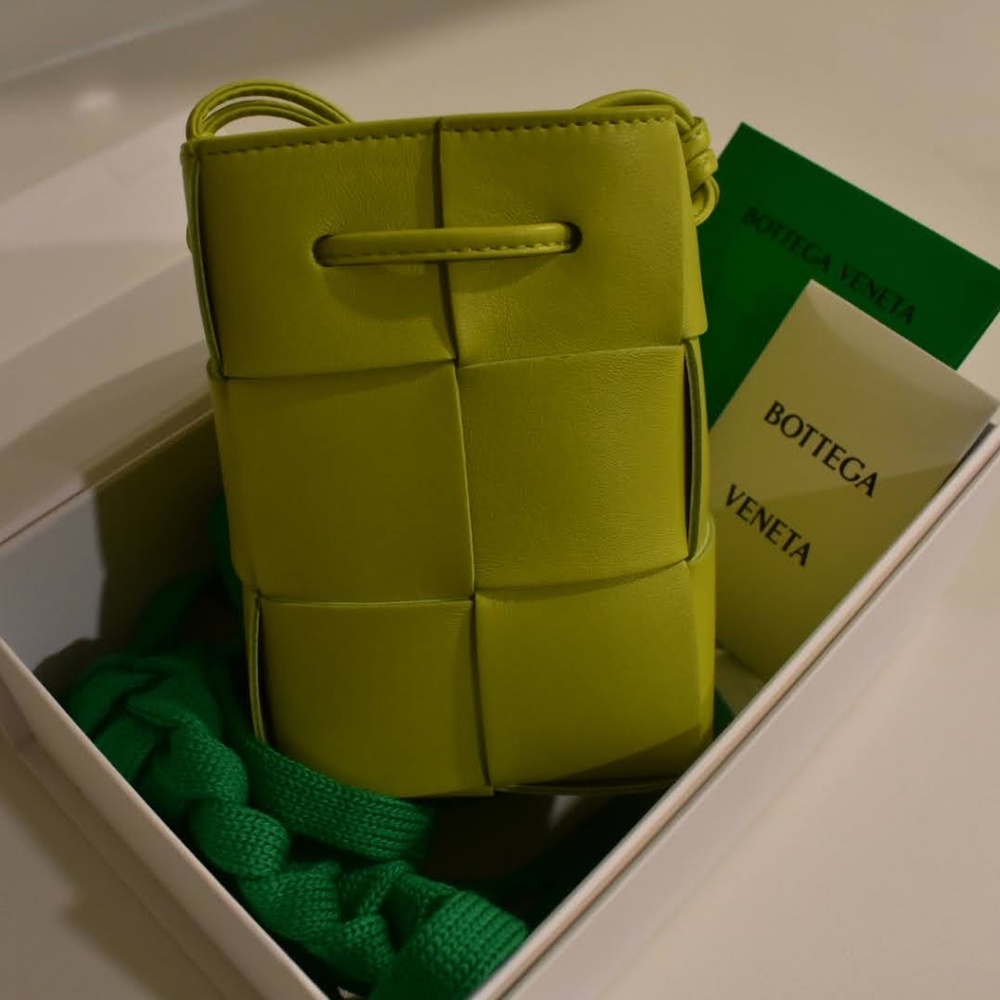 Bottega Veneta Mini Bucket bag. lime